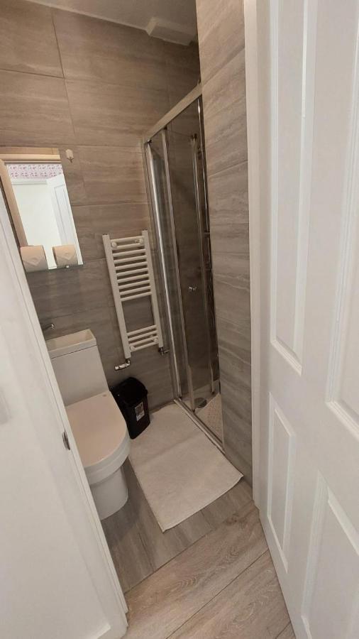 לונדון Double En-Suite Room Available In 3 Bed Apt מראה חיצוני תמונה
