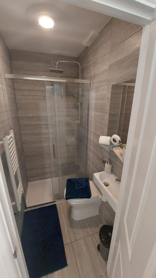 לונדון Double En-Suite Room Available In 3 Bed Apt מראה חיצוני תמונה